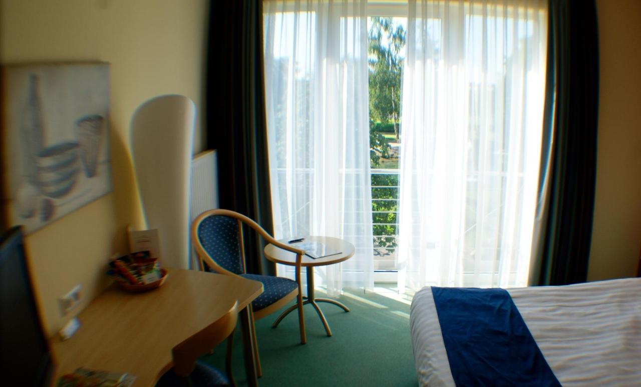 Hotel Sternzeit Wegberg Εξωτερικό φωτογραφία